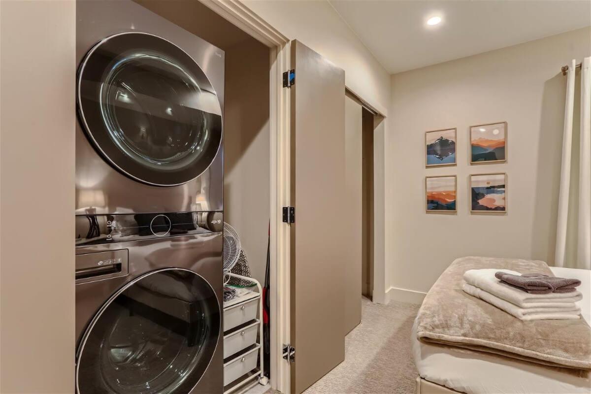 Serenity At Sloan'S 1-Br With A Modern Twist DEN Esterno foto