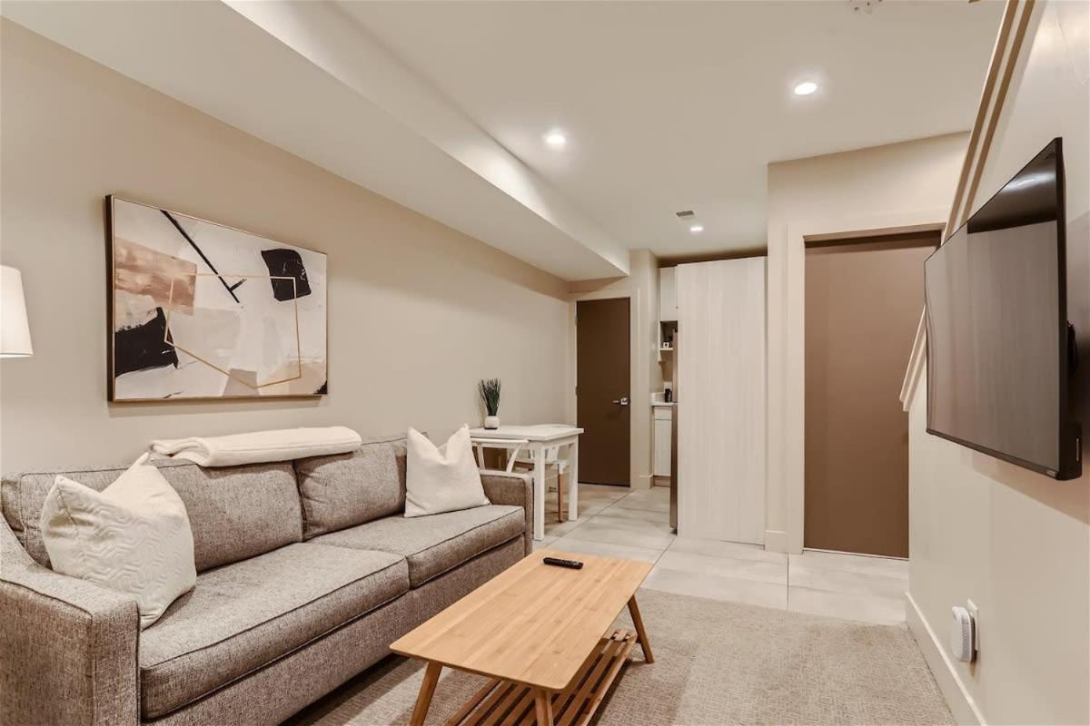 Serenity At Sloan'S 1-Br With A Modern Twist DEN Esterno foto