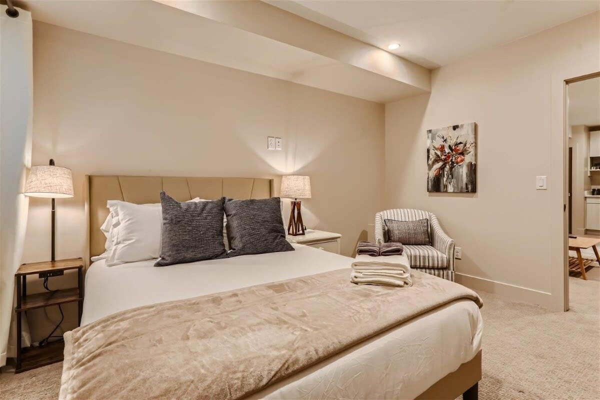 Serenity At Sloan'S 1-Br With A Modern Twist DEN Esterno foto